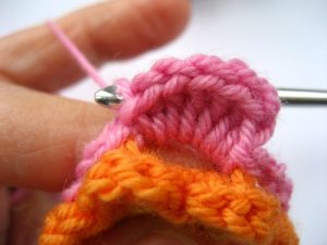 como hacer flores a crochet faciles-29