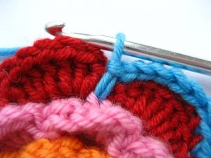 como hacer flores a crochet faciles-35