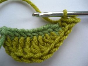 como hacer flores a crochet faciles-39
