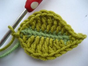 como hacer flores a crochet faciles-40